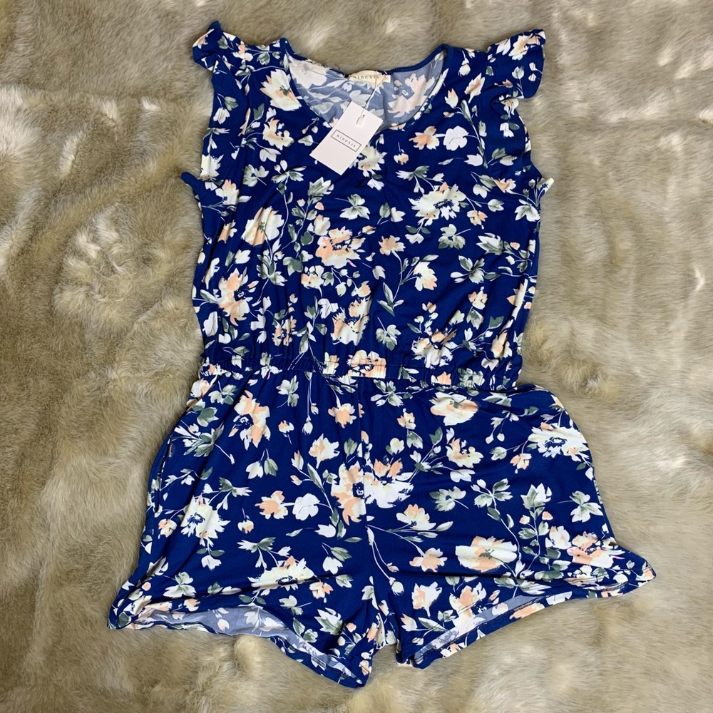 NWT Ninexis blue floral romper with pockets - Picture 1 of 8